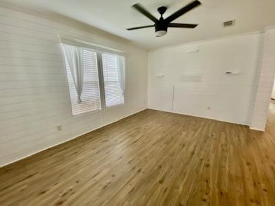 Photo 4 of 17 of home located at 54 N. Westview Ct. Melbourne, FL 32934