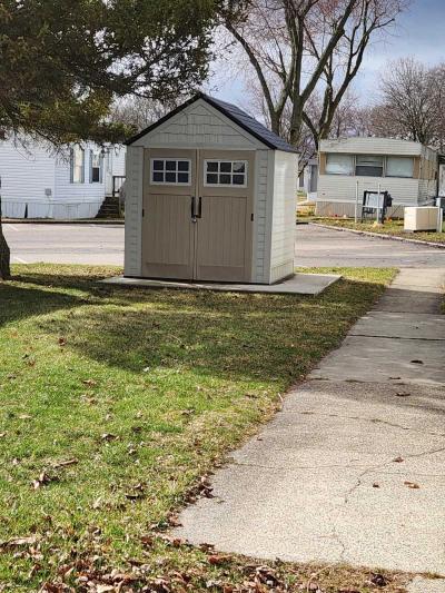 Photo 3 of 9 of home located at 110 Lancer Ln. #134 Lansing, MI 48906