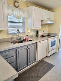 1990 Suncrest HS Mobile Home