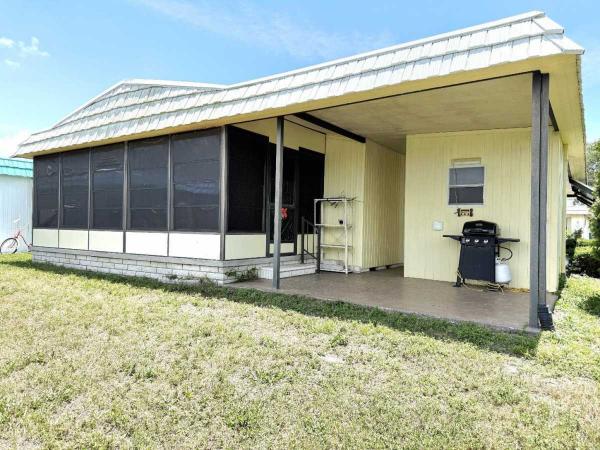 WATERFRONT Mobile Home For Sale