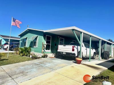 Photo 2 of 14 of home located at 1004 Oak Leaf Lane Wildwood, FL 34785