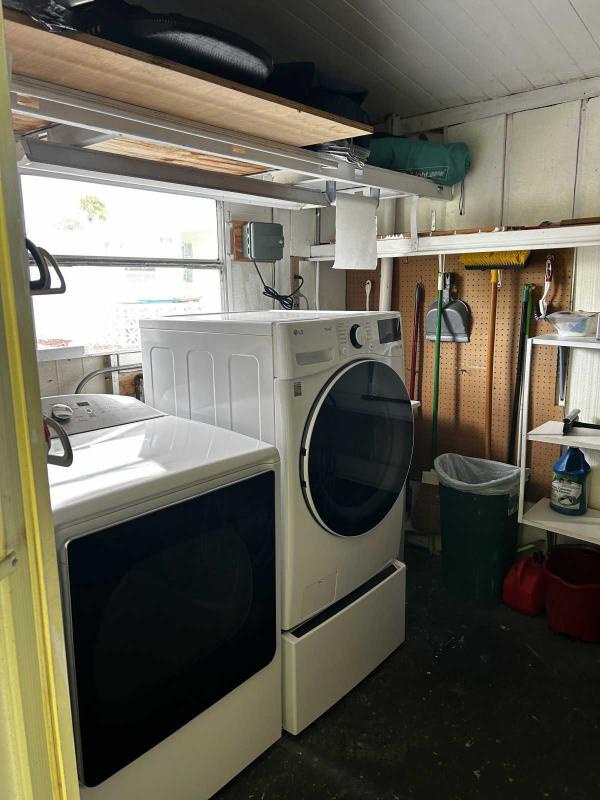 1979 2BD/2BA Manufactured Home