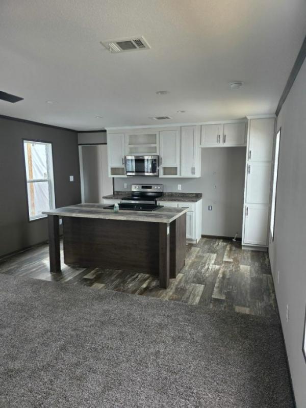 Photo 1 of 2 of home located at Quality Homes Of Brookhaven 533 Highway 51 N Brookhaven, MS 39601