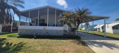 Photo 5 of 32 of home located at 5456 Nerissa Lane Orlando, FL 32822