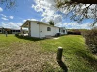 2005 Homes of Merit T16865 Mobile Home