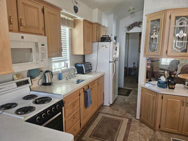 2000 Park Manufactured Home