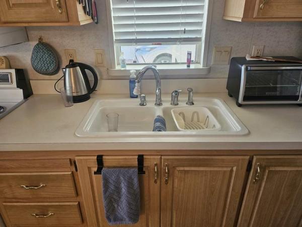 2000 Park Manufactured Home