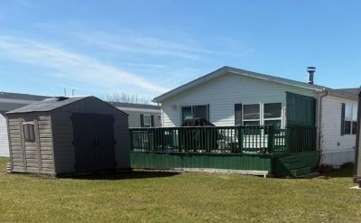 Photo 2 of 6 of home located at 28451 Spruce Flat Rock, MI 48134