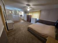 1986 Palm Harbor 5557AIK Manufactured Home