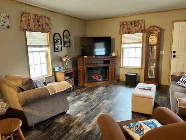2018 Champion RA1680265 Mobile Home