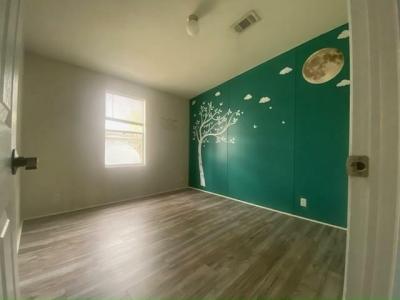 Photo 5 of 8 of home located at 1779 Sunburst Dr Apopka, FL 32712