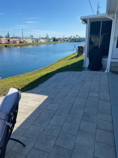 Photo 2 of 22 of home located at 1015 52nd Avenue Blvd W Bradenton, FL 34207