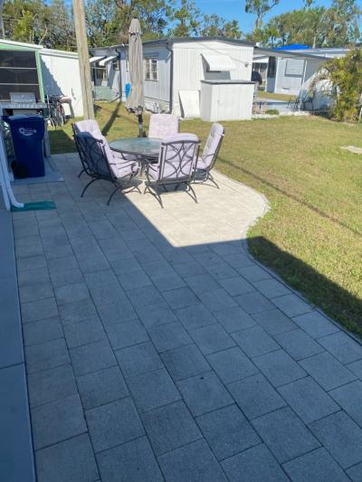 Photo 3 of 22 of home located at 1015 52nd Avenue Blvd W Bradenton, FL 34207