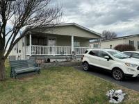 2006 Pine Grove Mobile Home