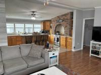 2006 Pine Grove Mobile Home