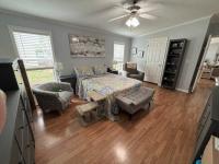 2006 Pine Grove Mobile Home