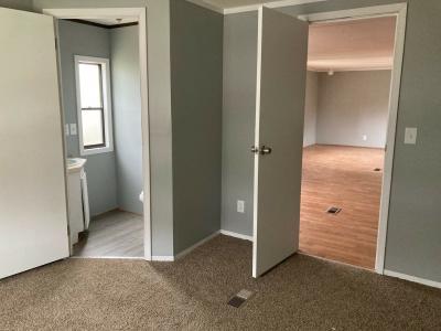 Photo 4 of 8 of home located at 417 Sunburst Cir Oakland Charter Township, MI 48363