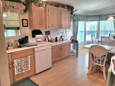 Photo 4 of 20 of home located at 5931 Benz Pl Zephyrhills, FL 33540