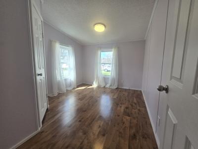 Photo 5 of 13 of home located at 62430 Locust Rd Lot 211 South Bend, IN 46614