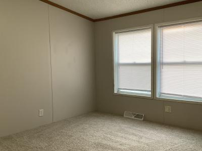 Photo 4 of 12 of home located at 2917 Woodsage Elkhart, IN 46514