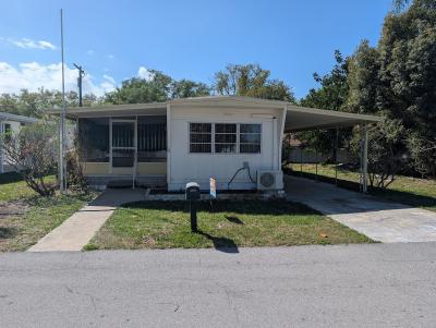Photo 2 of 9 of home located at 32 Sophie Avenue Dunedin, FL 34698