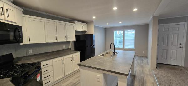 2025 Champion Dutch Aspire Mobile Home