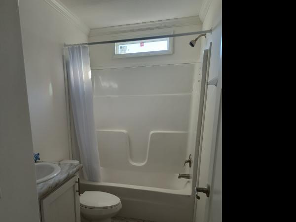 2023 Homes of Merit Community HOMCS-HC4522B Mobile Home