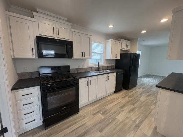 2026 Champion RAP1666H32085 Mobile Home