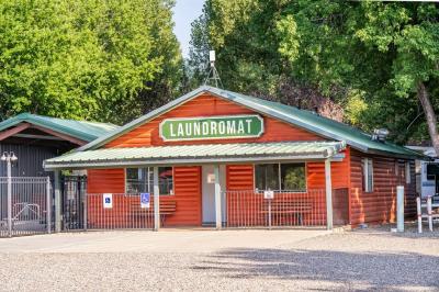 Photo 5 of 37 of home located at 17550 S. Munds Ranch Road, #464 Munds Park, AZ 86017