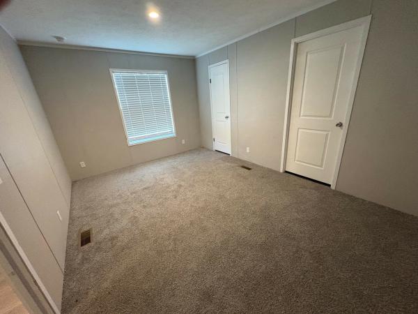 2022 Champion Redman Advantage II  Home