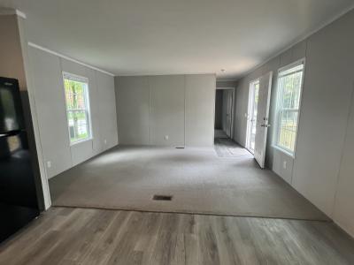 Photo 5 of 11 of home located at 2407 Eight Mile Road Kawkawlin, MI 48631