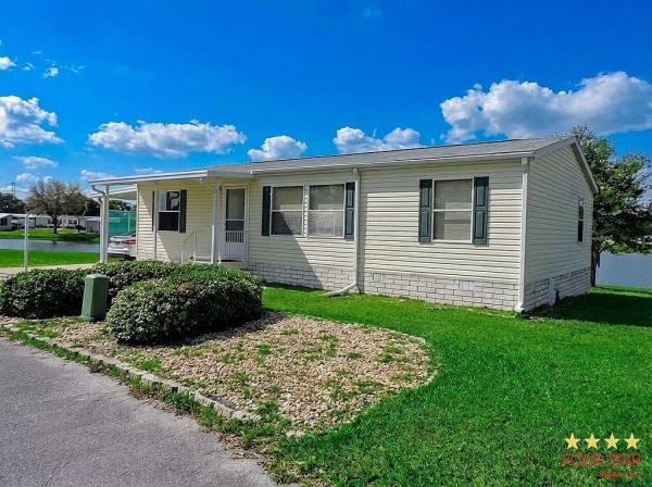 Photo 1 of 2 of home located at 25725 Alicia Dr Leesburg, FL 34748