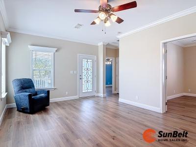 Photo 5 of 33 of home located at 2469 Chretien Drive Ormond Beach, FL 32174