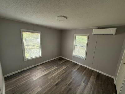 Photo 5 of 10 of home located at 925 Ponce De Leon Boulevard Lot 39 Brooksville, FL 34601