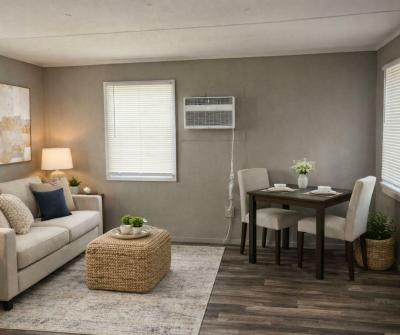 Photo 2 of 9 of home located at 10720 54th Avenue N, Lot 18 Saint Petersburg, FL 33708