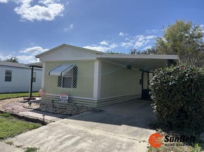 Photo 3 of 30 of home located at 4900 SE 102nd Place Lot 46 Belleview, FL 34420