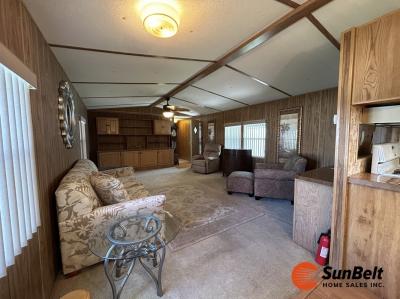 Photo 5 of 30 of home located at 4900 SE 102nd Place Lot 46 Belleview, FL 34420