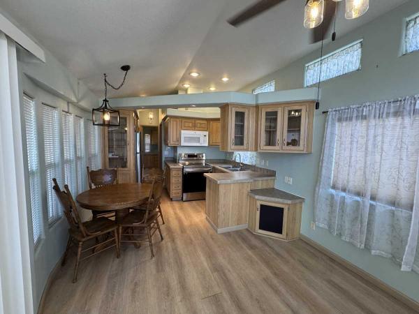 2007 Chariot ` Eagle West Manufactured Home