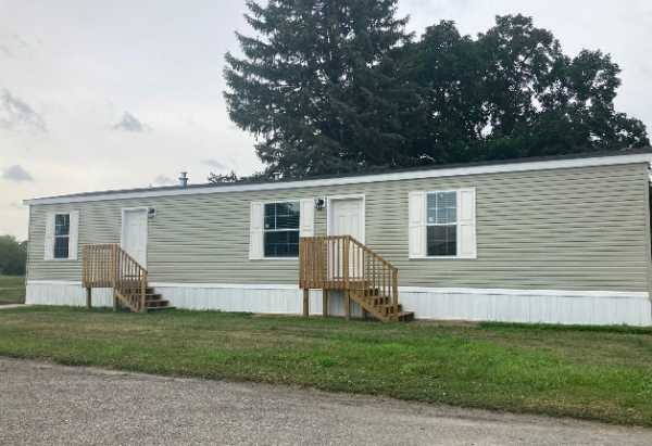 Photo 1 of 2 of home located at 105 Rome Ave Waterloo, IA 50703