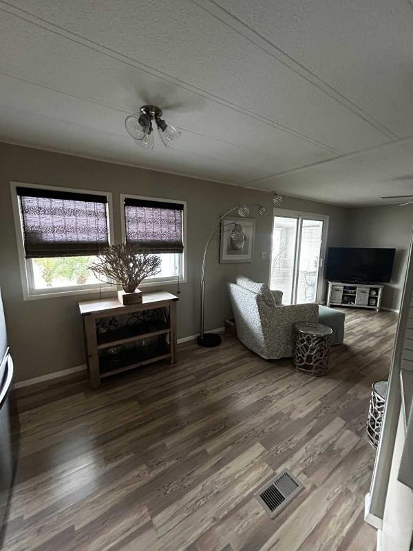 1976 2BA/2BA Mobile Home