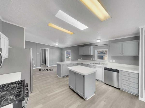 2003 Commodore Manufactured Home