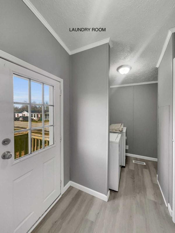 2003 Commodore Manufactured Home