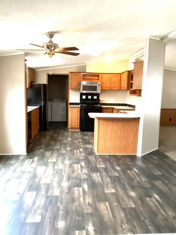 1999 Oakwood J287491AB Mobile Home