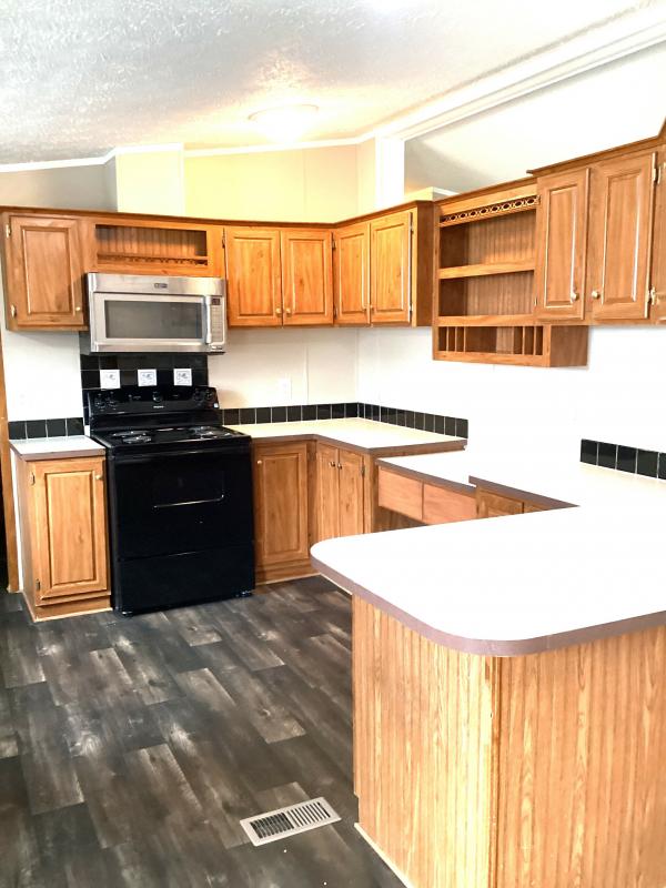 1999 Oakwood J287491AB Mobile Home