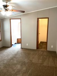 1999 Oakwood J287491AB Mobile Home