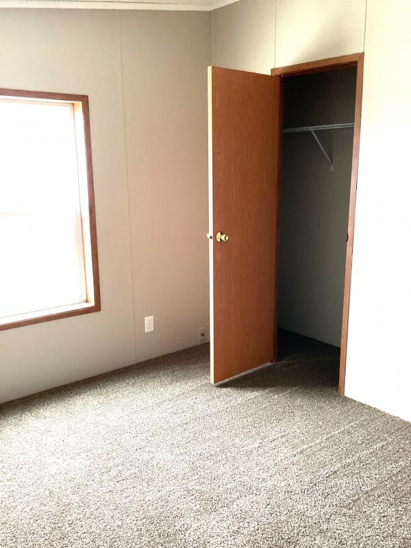 1999 Oakwood J287491AB Mobile Home