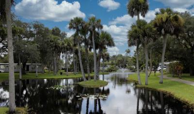 Photo 2 of 8 of home located at 1640 Moonbeam Dr Malabar, FL 32950