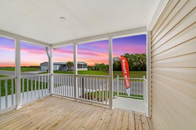 Photo 3 of 18 of home located at 846 Stewart Dr Lady Lake, FL 32159