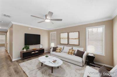 Photo 4 of 18 of home located at 846 Stewart Dr Lady Lake, FL 32159