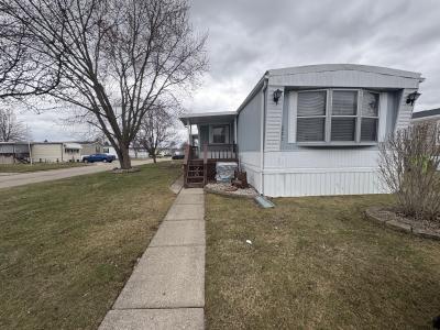 Photo 4 of 9 of home located at 20672 Seneca Dr Clinton Township, MI 48036